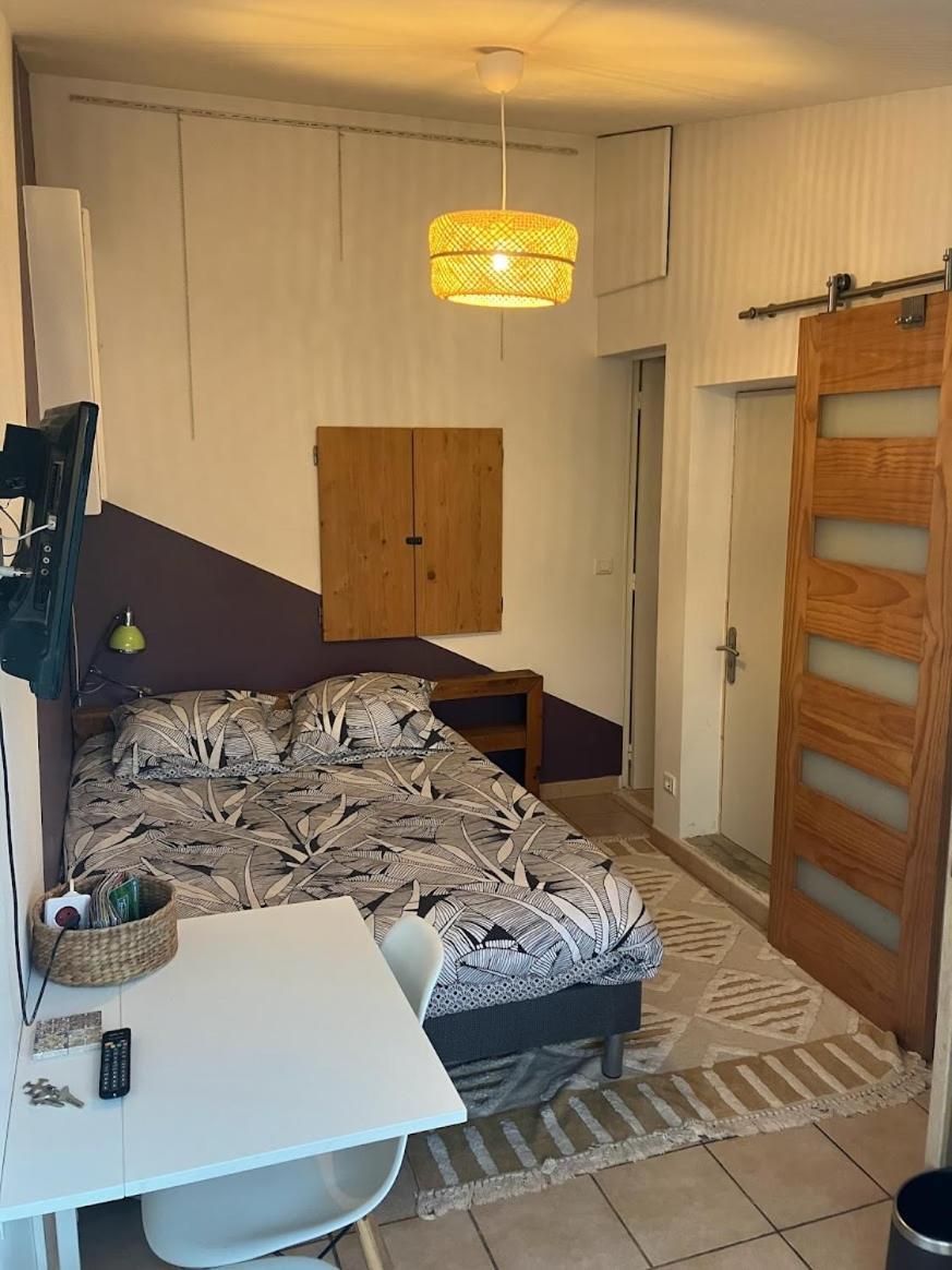 Le Nid Castries - Charmant Logement Complet Et Equipe Centre Castries Proche Montpellier ภายนอก รูปภาพ